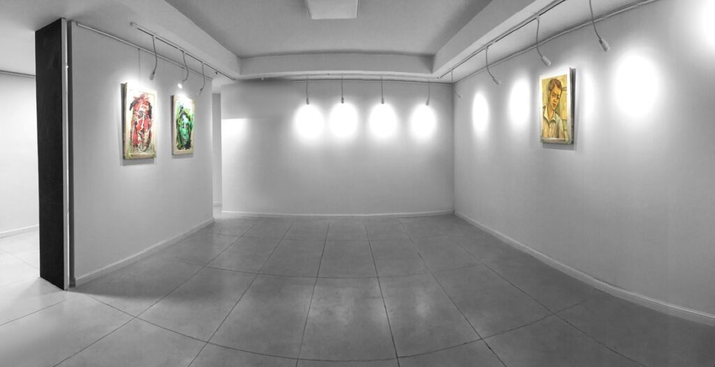 تصویر جلد آگهی