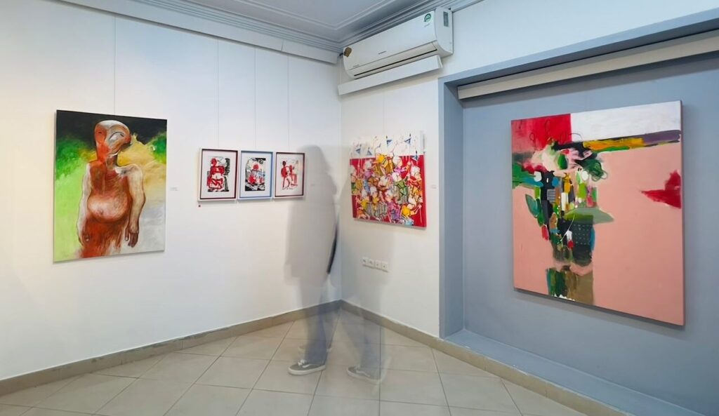 تصویر جلد آگهی